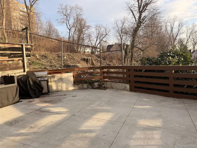 397 N Broadway 1M, Yonkers, NY 10701