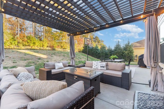 1331 Cilantro Court, Tega Cay, SC 29708