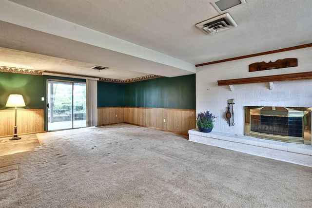 402 Coachlight Drive, Edgewood, KY 41017