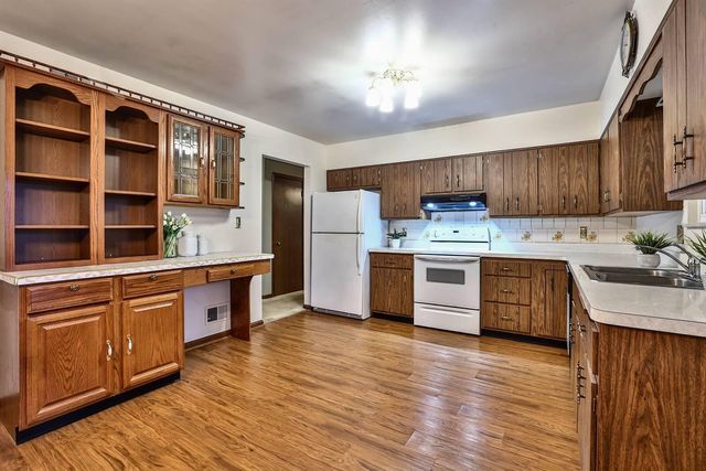 402 Coachlight Drive, Edgewood, KY 41017