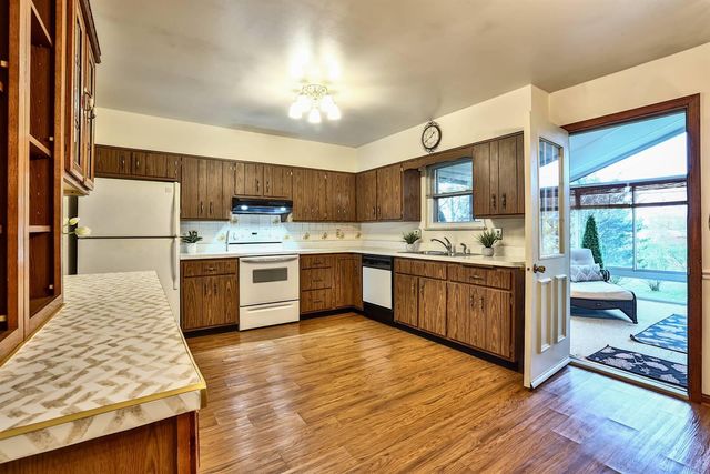 402 Coachlight Drive, Edgewood, KY 41017