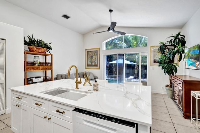 6214 Sand Hills Circle, Lake Worth, FL 33463