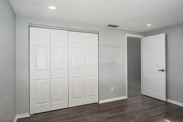 301 43RD AVENUE N, St Petersburg, FL 33703