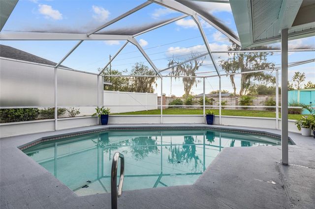 22861 STERLING MANOR LOOP, Lutz, FL 33549