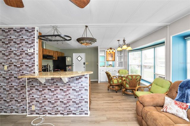 1610 REYNOLDS ROAD 330, Lakeland, FL 33801
