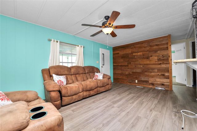 1610 REYNOLDS ROAD 330, Lakeland, FL 33801