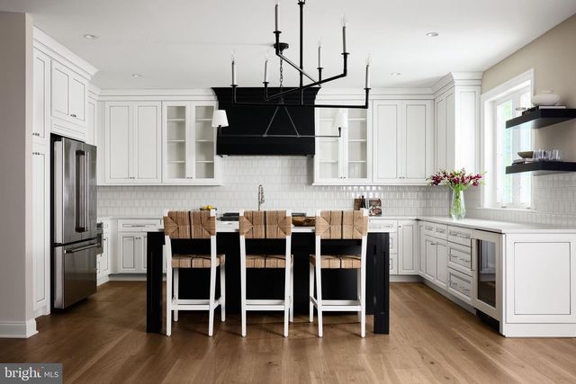 565 SKIPPACK PIKE, Blue Bell, PA 19422