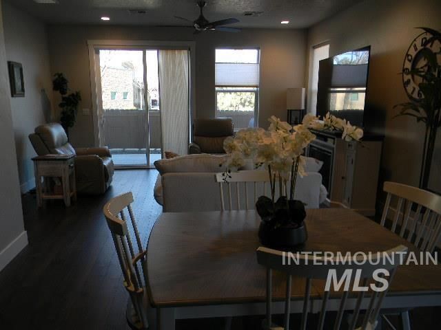 1464 E Prairiefire St, Meridian, ID 83646