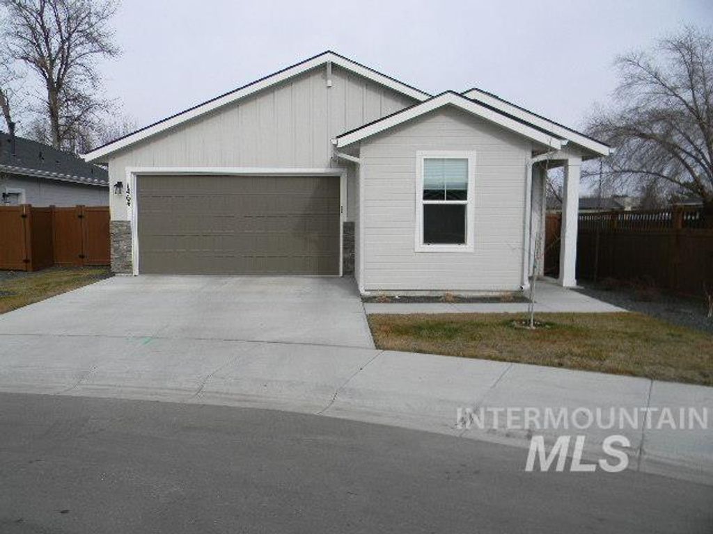 1464 E Prairiefire St, Meridian, ID 83646