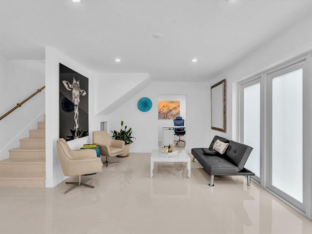 1903 Bay Drive, Pompano Beach, FL 33062