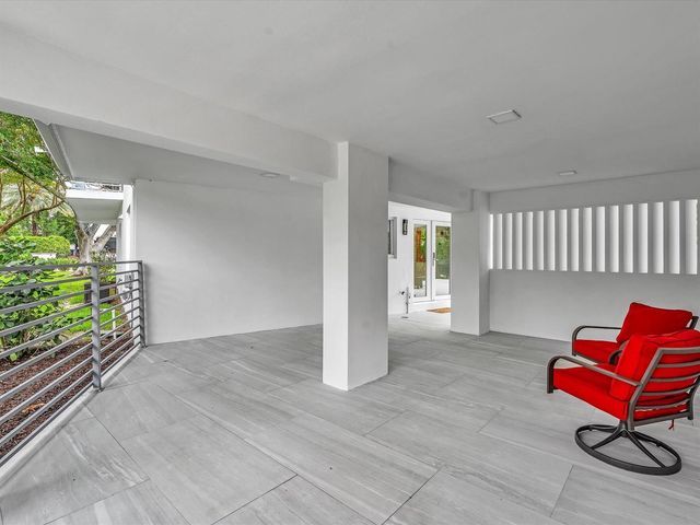 1903 Bay Drive, Pompano Beach, FL 33062