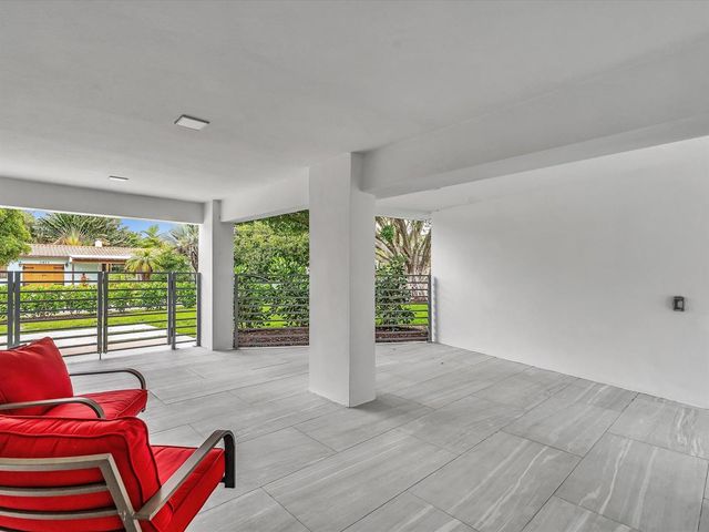 1903 Bay Drive, Pompano Beach, FL 33062