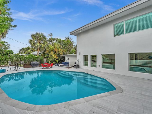 1903 Bay Drive, Pompano Beach, FL 33062