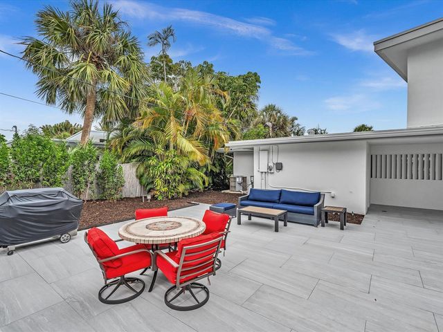 1903 Bay Drive, Pompano Beach, FL 33062