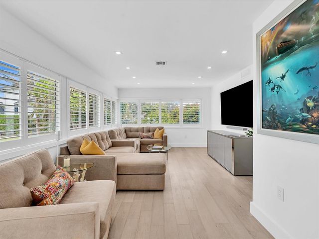1903 Bay Drive, Pompano Beach, FL 33062