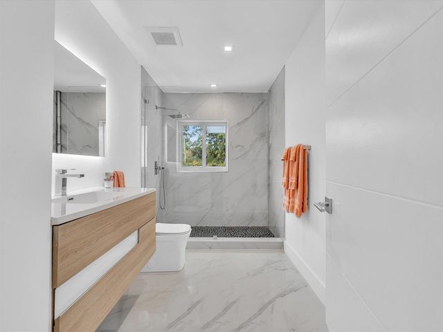 1903 Bay Drive, Pompano Beach, FL 33062