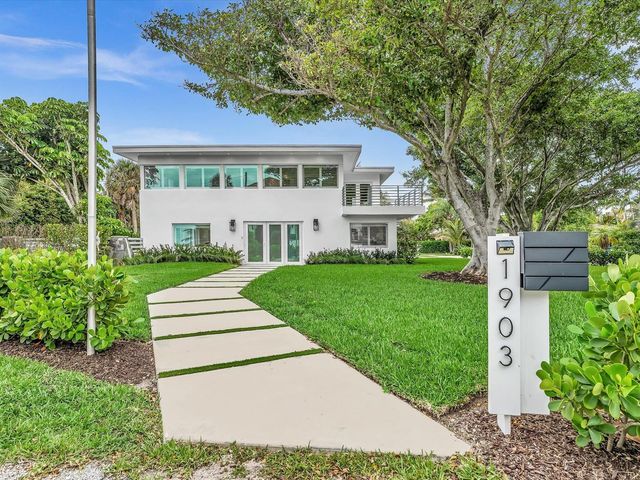 1903 Bay Drive, Pompano Beach, FL 33062