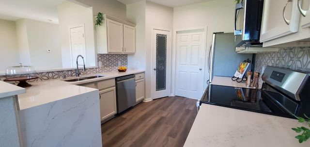 38202 S Lost Creek Boulevard, Magnolia, TX 77355