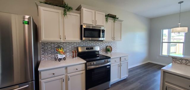 38202 S Lost Creek Boulevard, Magnolia, TX 77355