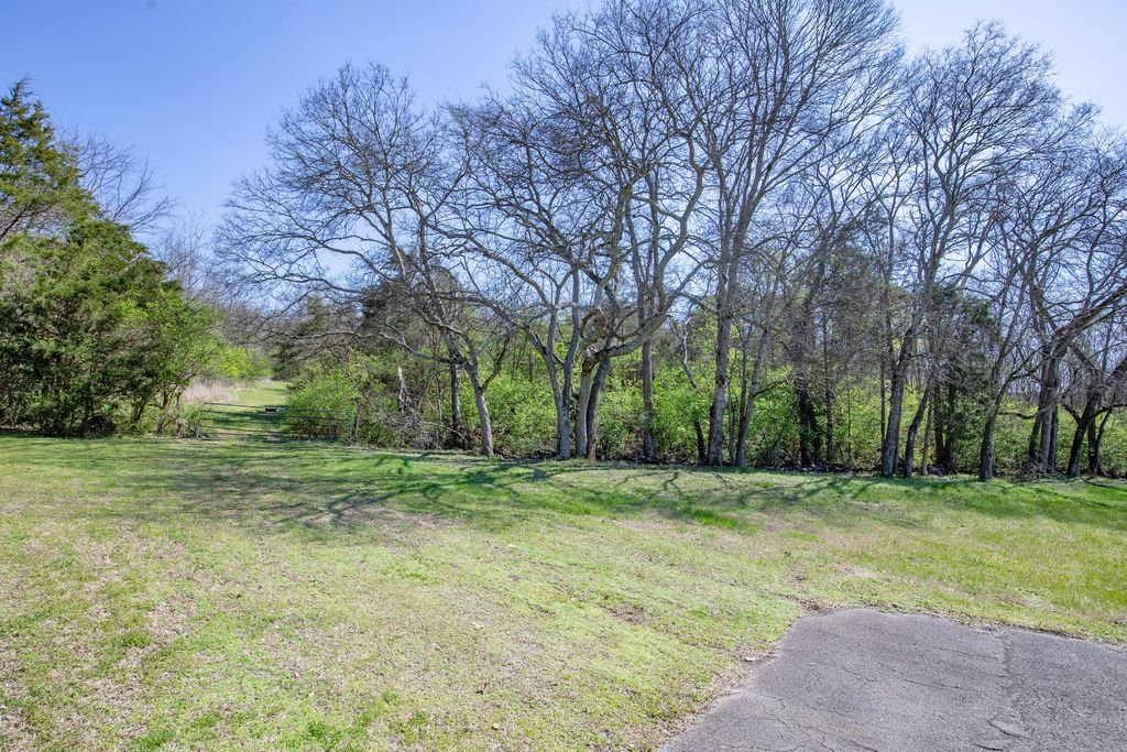 227 Spero Rd, Goodlettsville, TN 37072