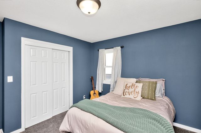 1922 E 29th Street, Des Moines, IA 50317