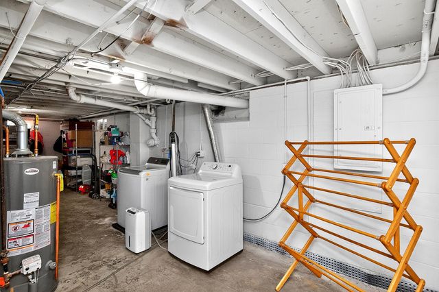 1922 E 29th Street, Des Moines, IA 50317