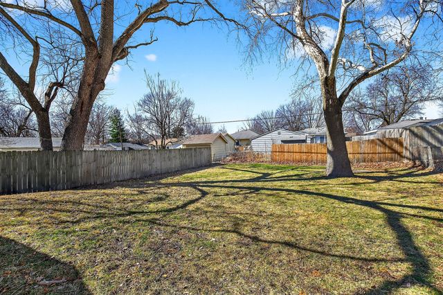 1922 E 29th Street, Des Moines, IA 50317