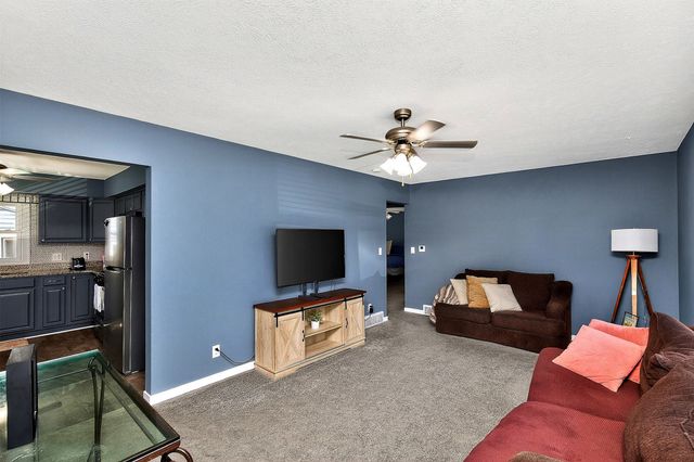 1922 E 29th Street, Des Moines, IA 50317