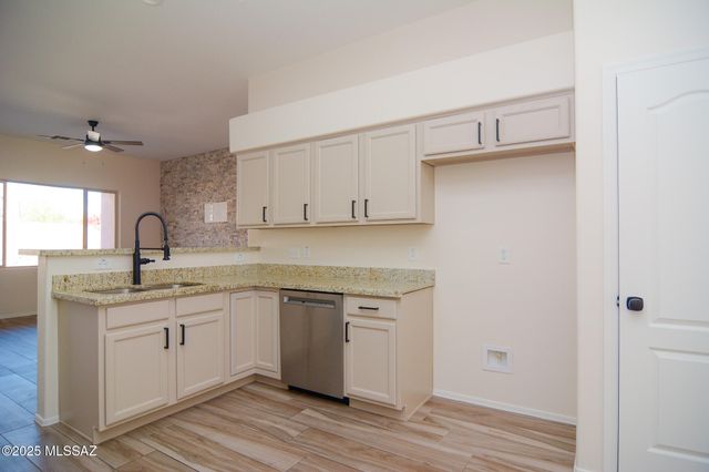 4795 W Pier Mountain Place, Marana, AZ 85658