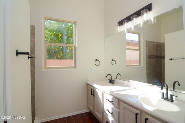 4795 W Pier Mountain Place, Marana, AZ 85658