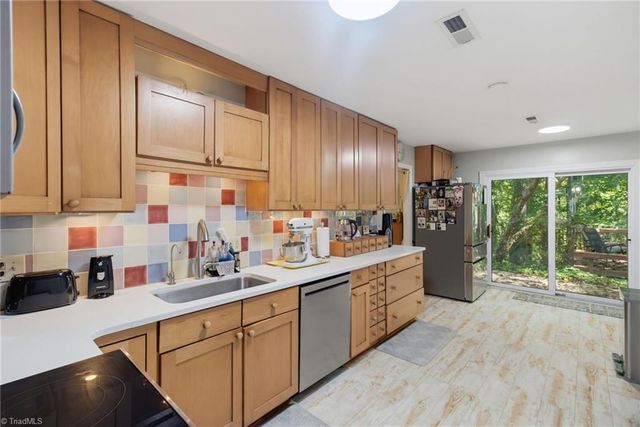 8047 Deverow Court, Lewisville, NC 27023