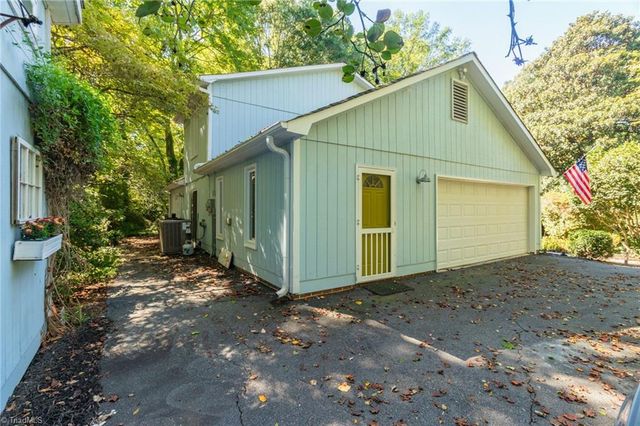 8047 Deverow Court, Lewisville, NC 27023