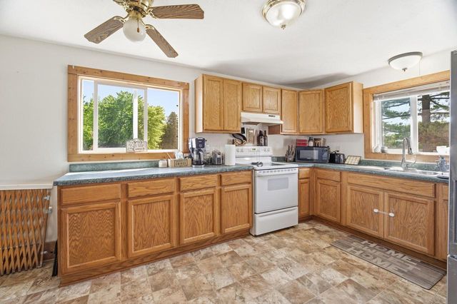 401 W Water STREET, Cascade, WI 53011