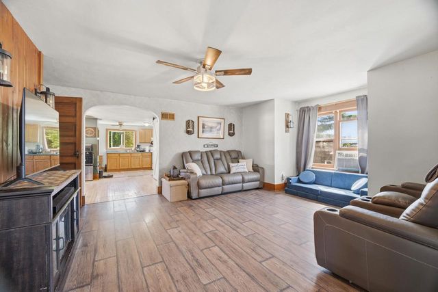401 W Water STREET, Cascade, WI 53011