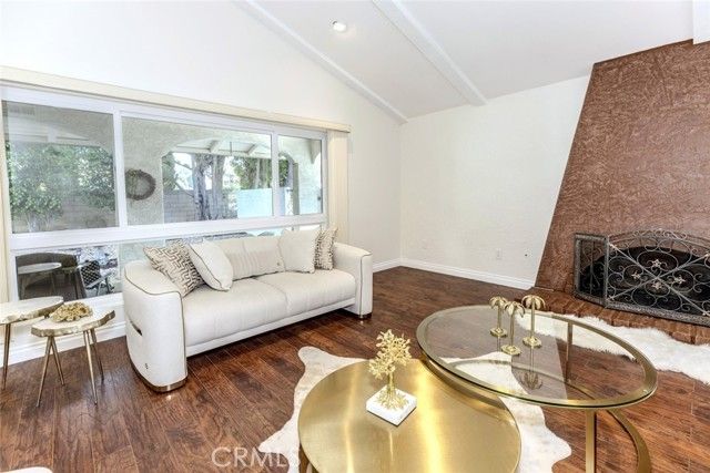 11801 Thunderbird Avenue, Porter Ranch (los Angeles), CA 91326