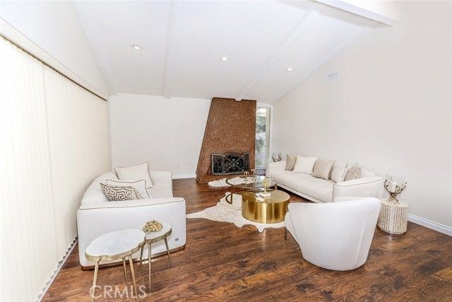 11801 Thunderbird Avenue, Porter Ranch (los Angeles), CA 91326