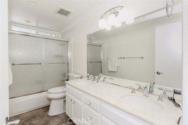 11801 Thunderbird Avenue, Porter Ranch (los Angeles), CA 91326