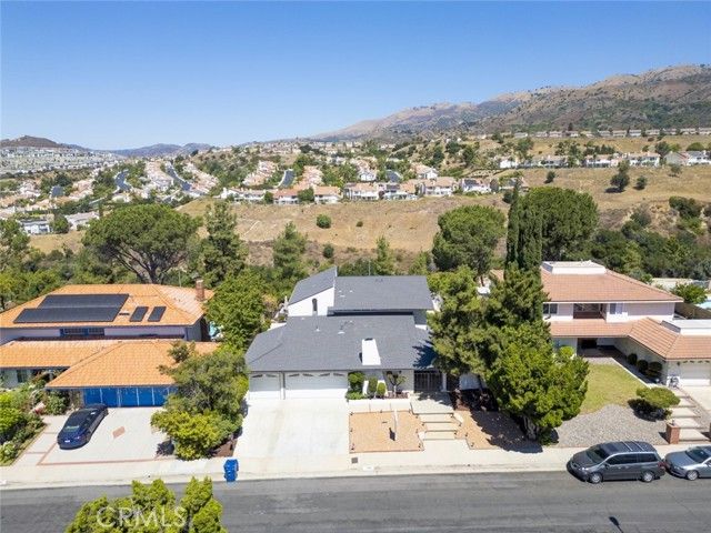 11801 Thunderbird Avenue, Porter Ranch (los Angeles), CA 91326