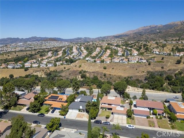 11801 Thunderbird Avenue, Porter Ranch (los Angeles), CA 91326