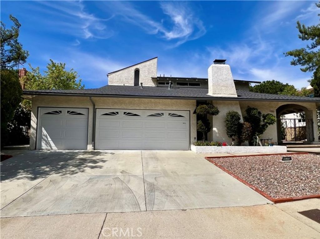 11801 Thunderbird Avenue, Porter Ranch (los Angeles), CA 91326