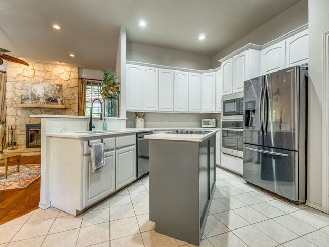 1708 Baker Ridge Road, Sherman, TX 75090