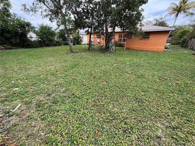 648 NE 139th St 650, North Miami, FL 33161