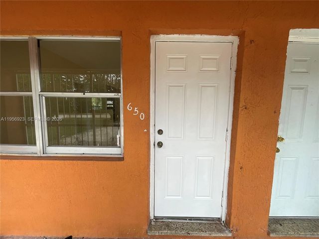 648 NE 139th St 650, North Miami, FL 33161