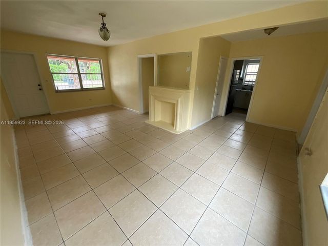 648 NE 139th St 650, North Miami, FL 33161