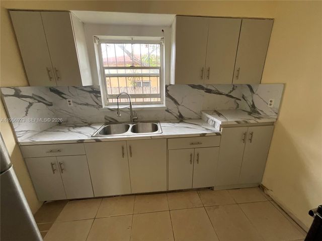 648 NE 139th St 650, North Miami, FL 33161