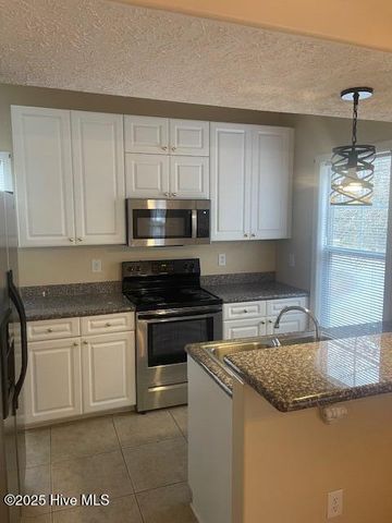 506 Sea Knight Lane, Havelock, NC 28532