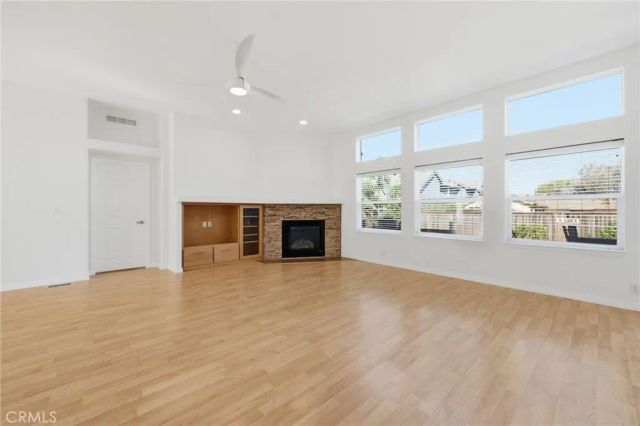 158 Cecil, Costa Mesa, CA 92627