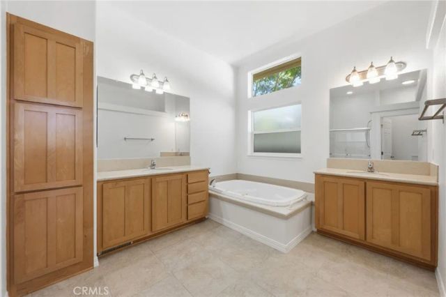 158 Cecil, Costa Mesa, CA 92627