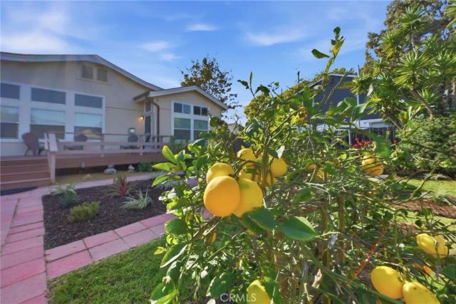 158 Cecil, Costa Mesa, CA 92627