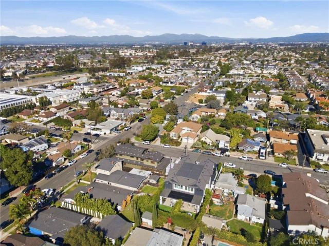 158 Cecil, Costa Mesa, CA 92627